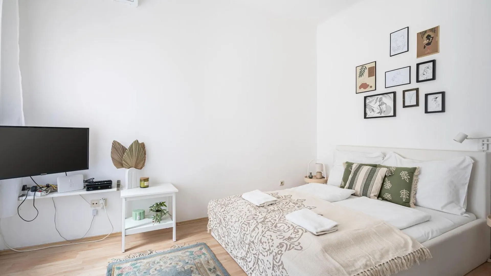 Gleaming Wise Studio Apartment Budapesta