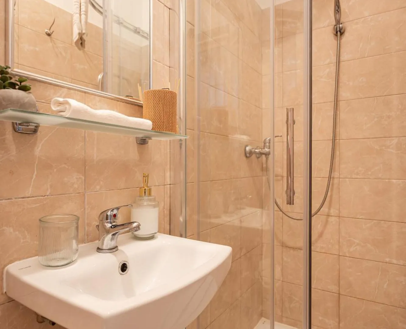Gleaming Wise Studio Apartment Budapesta Ungaria
